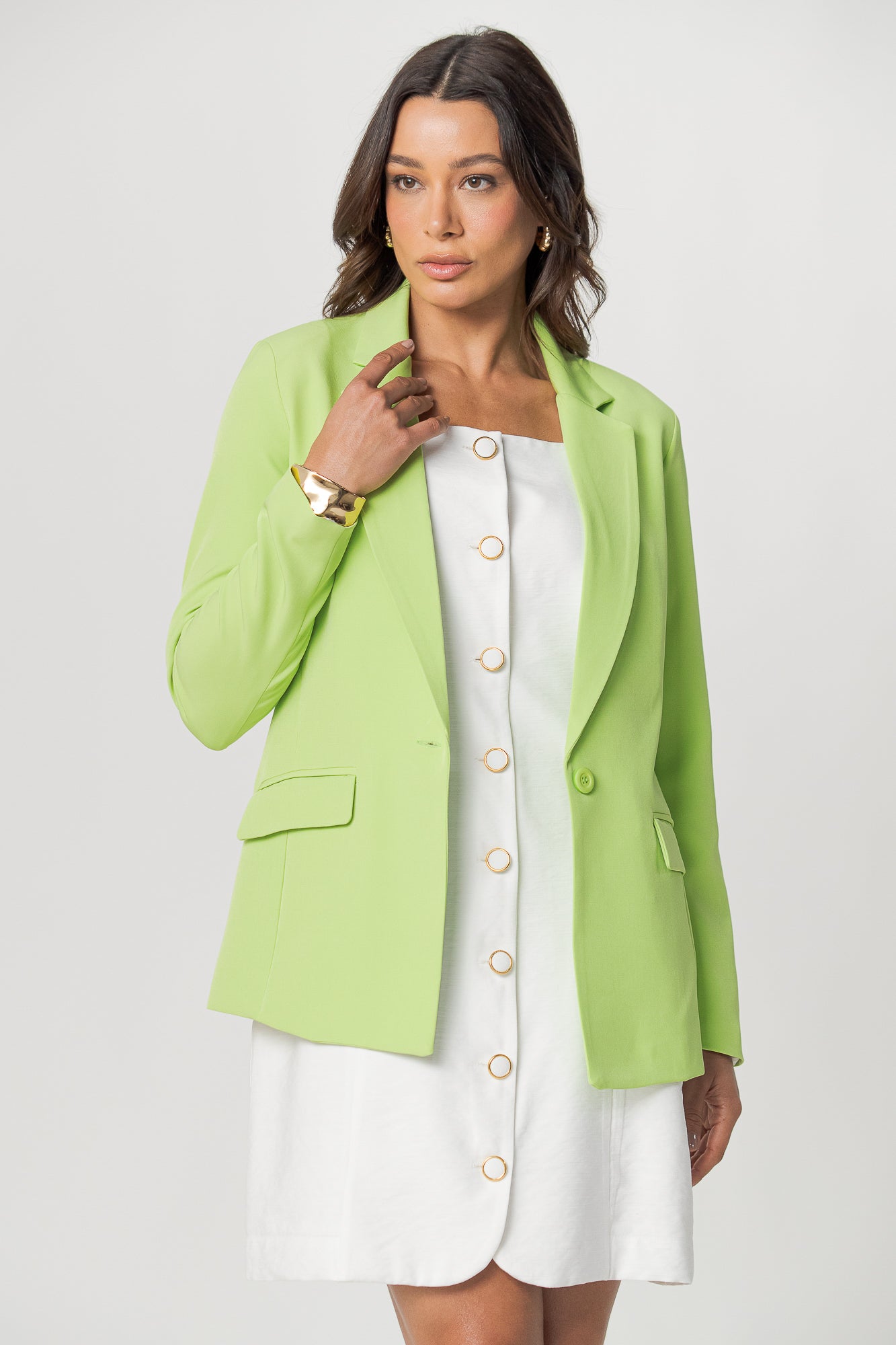 Blazer em alfaiataria com bolso lapela