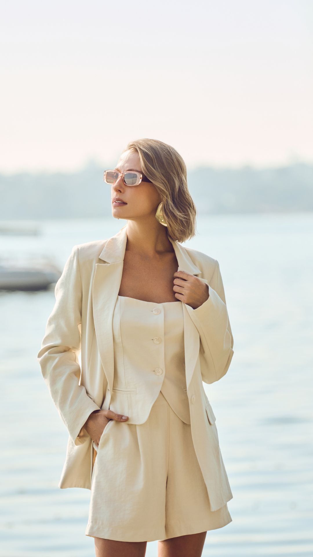 Blazer Alongado em Alfaiataria com Abotoamento Frontal