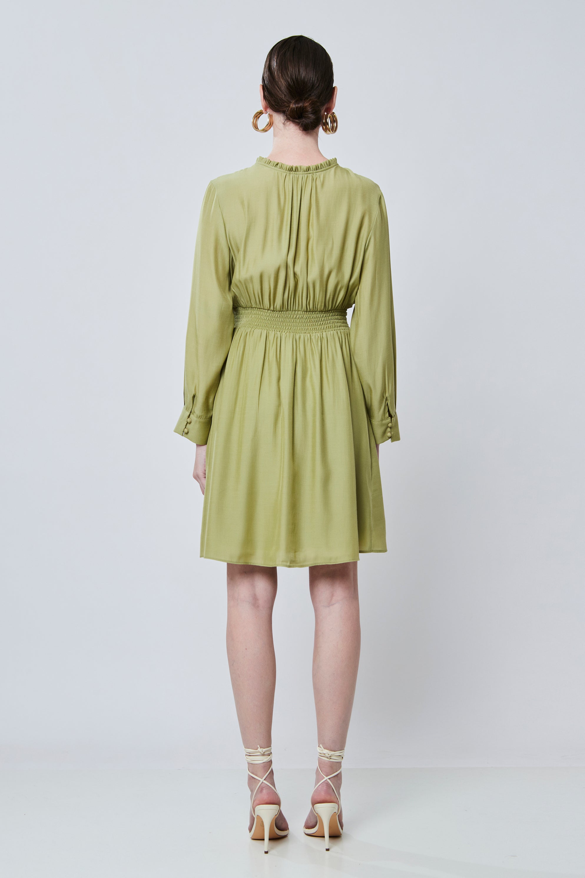 Vestido Midi Viscose com Babado na Gola - Aramodu, Cor verde oliva