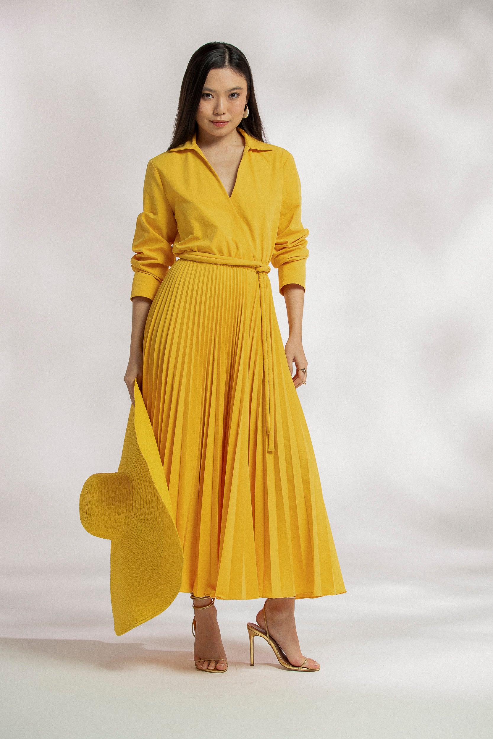 Vestido Midi Alfaiataria Plissado Cordão Encapado, cor Amarelo